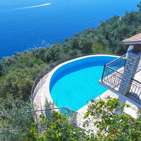 House On The Rocks Villa Katávolos Exterior photo