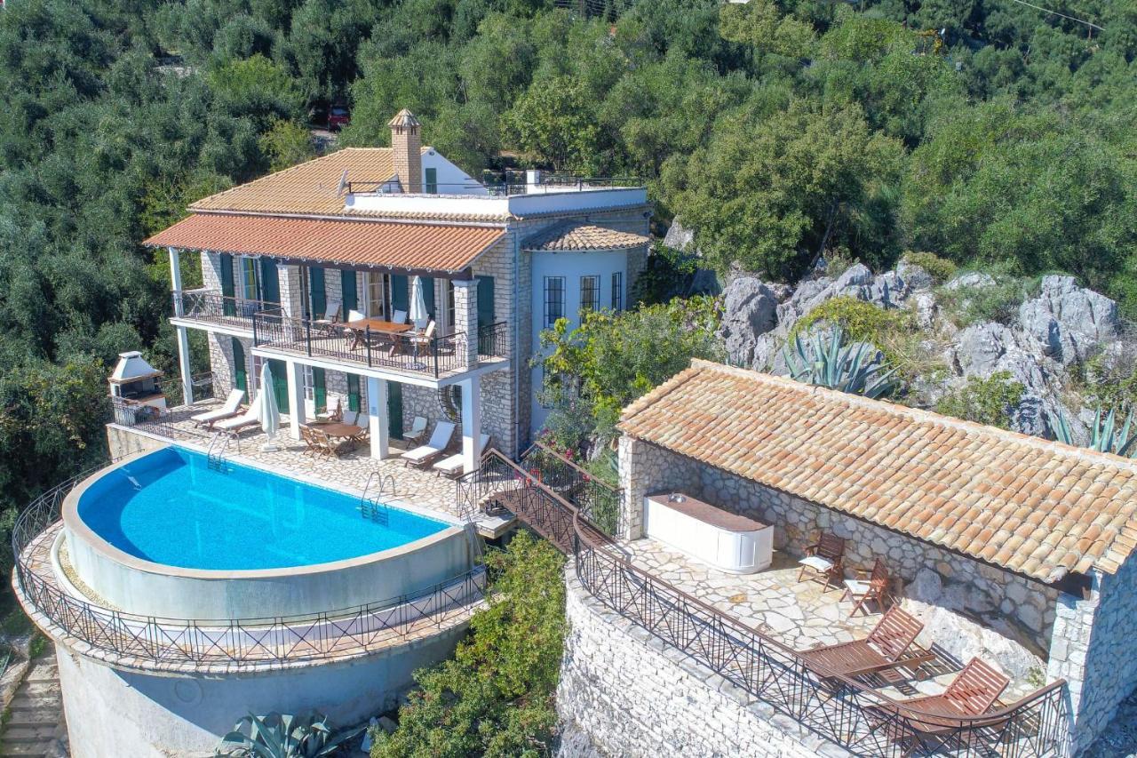 House On The Rocks Villa Katávolos Exterior photo