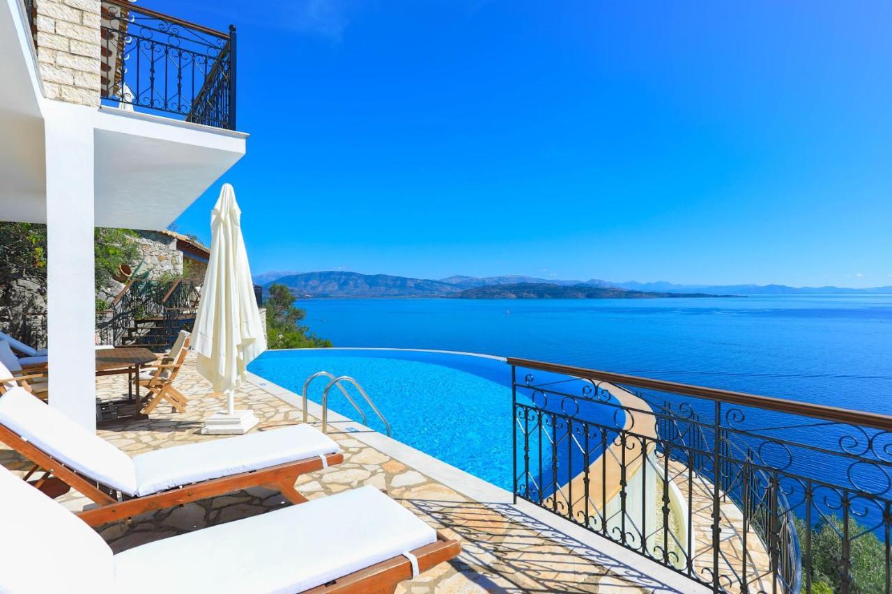 House On The Rocks Villa Katávolos Exterior photo