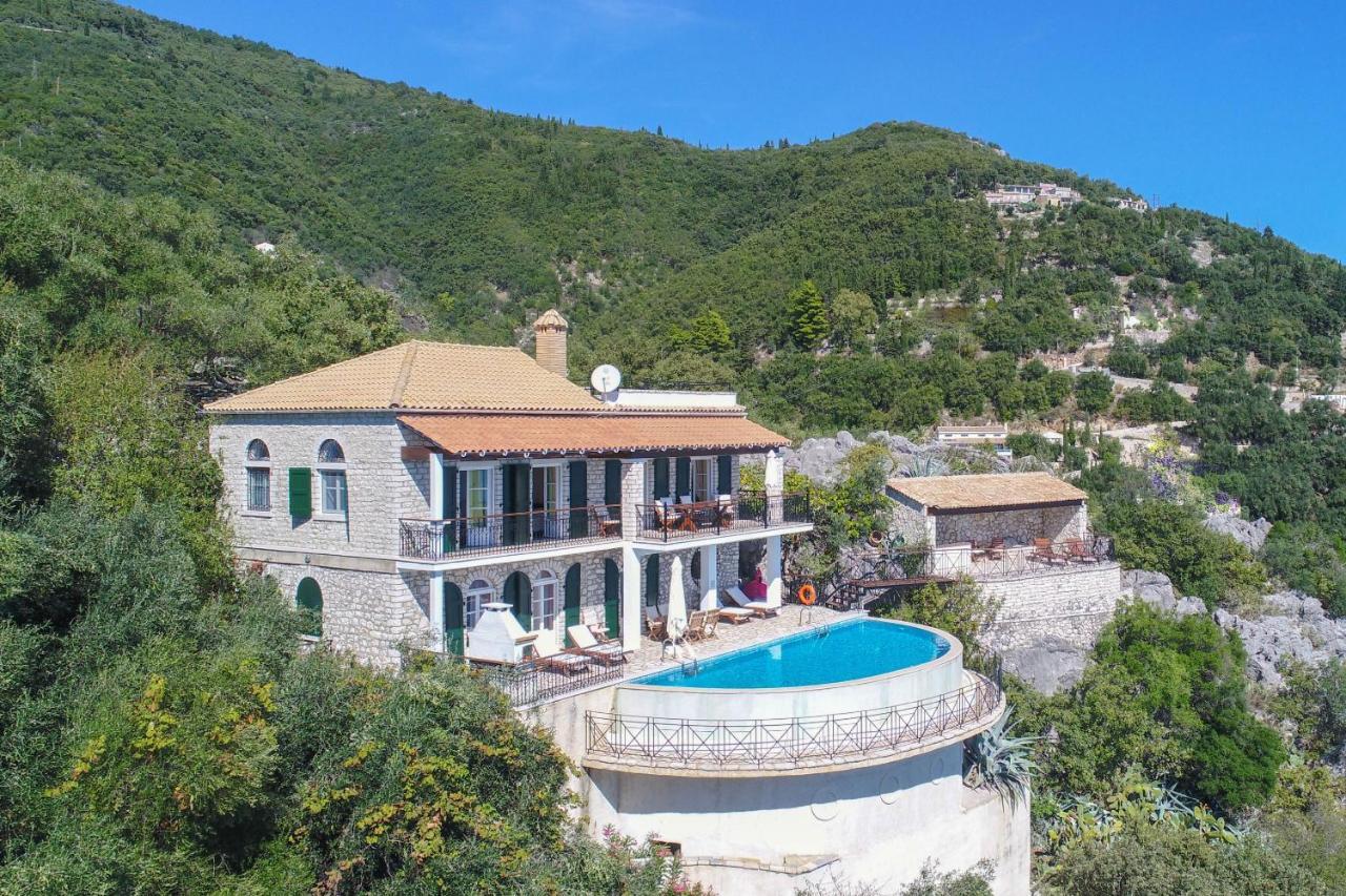 House On The Rocks Villa Katávolos Exterior photo
