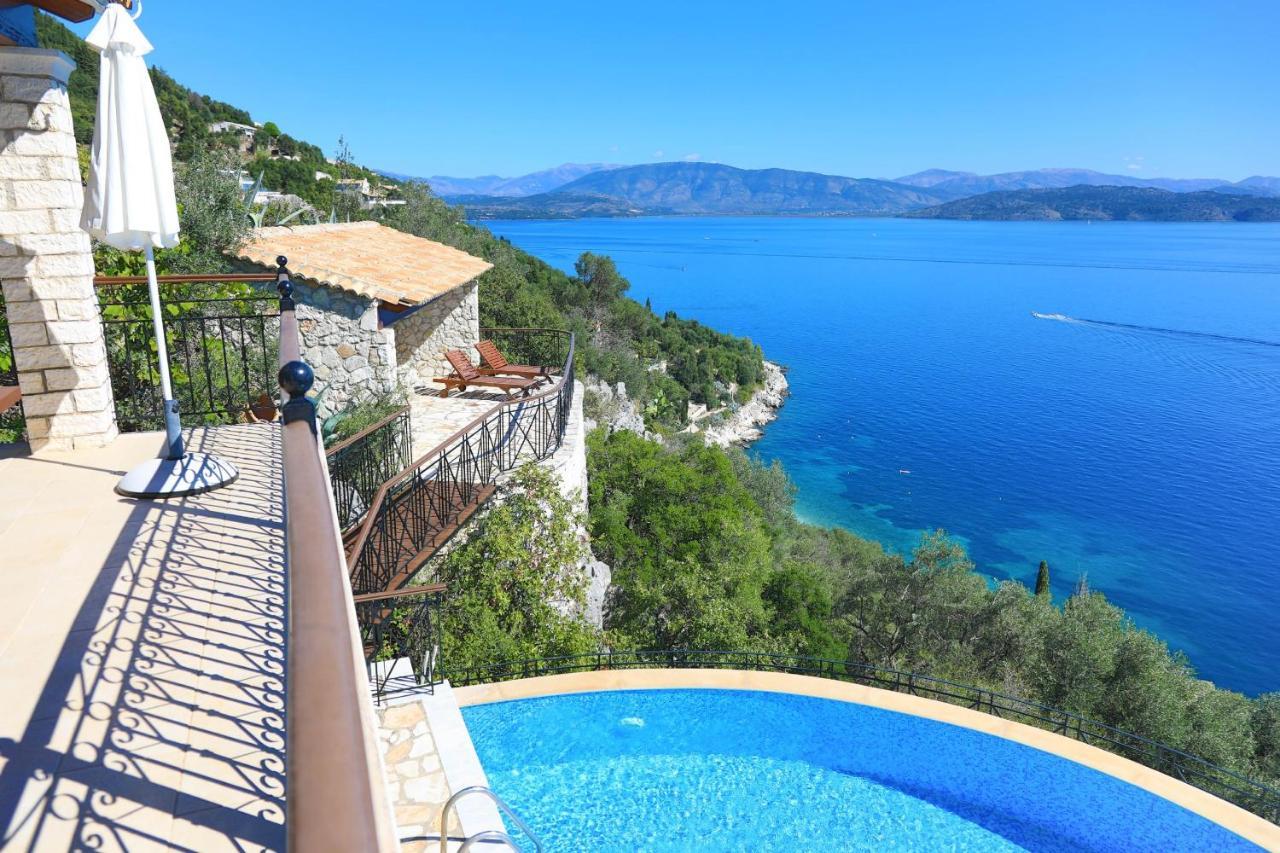 House On The Rocks Villa Katávolos Exterior photo