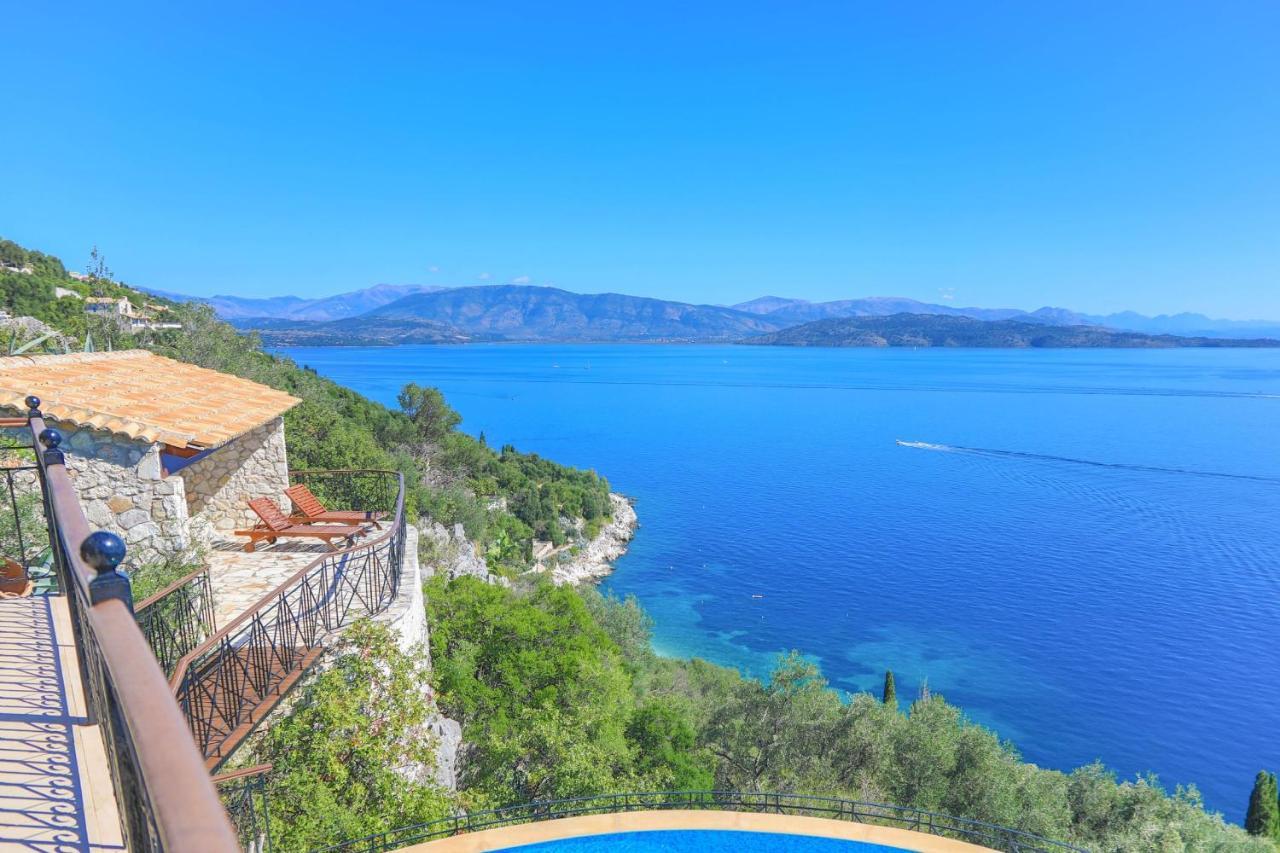 House On The Rocks Villa Katávolos Exterior photo